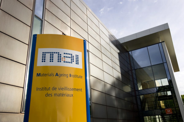 EDF R&D RENARDIéRES : INSTITUT M.A.I. ET DEPARTEMENT M.M.C.